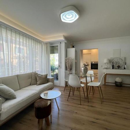 בזל Stylish 1-Bedroom Condo Close To Exhibition Square מראה חיצוני תמונה